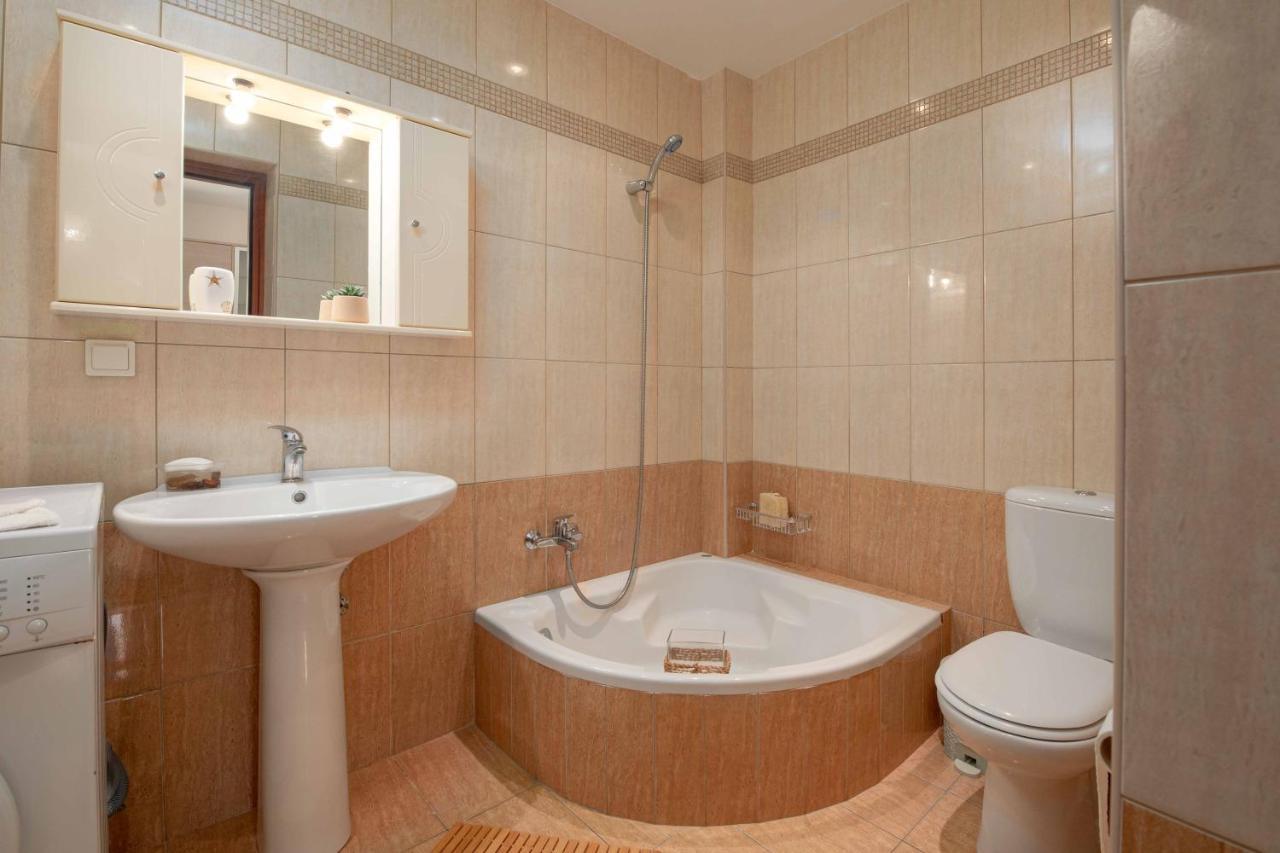 Villa Melenia For Family Holidays By The Beach Αγία Πελαγία  Εξωτερικό φωτογραφία