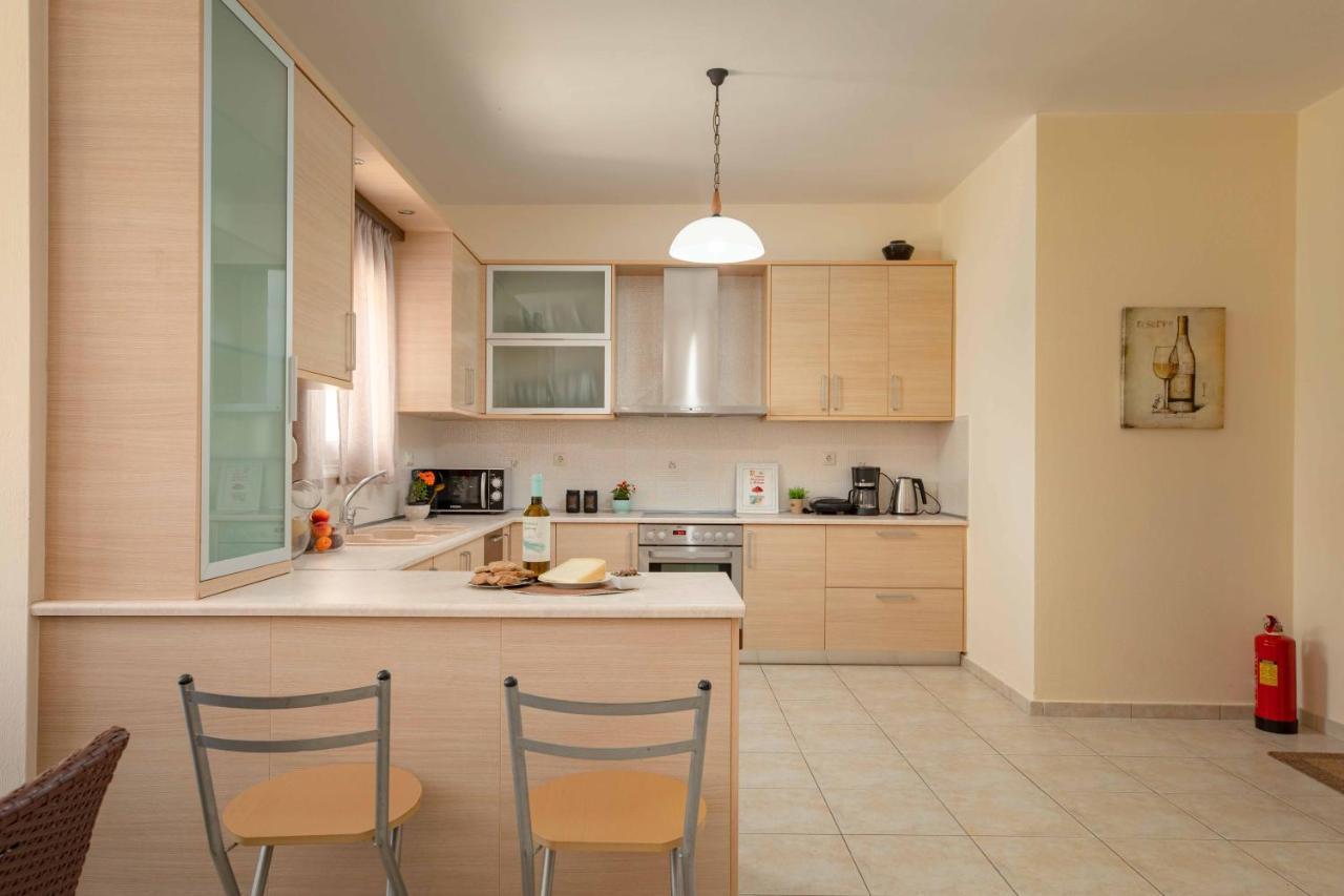 Villa Melenia For Family Holidays By The Beach Αγία Πελαγία  Εξωτερικό φωτογραφία